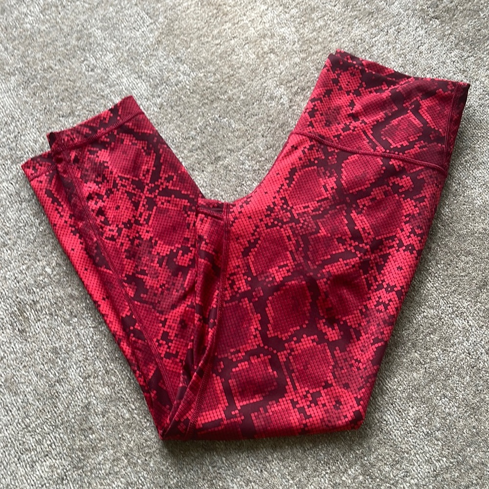 LULULEMON cropped leggings
